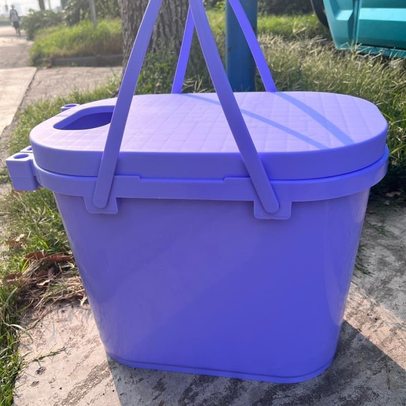 The new multi-purpose fishing buckets can be co-located with large hand-held fishing drums and live fish drums
